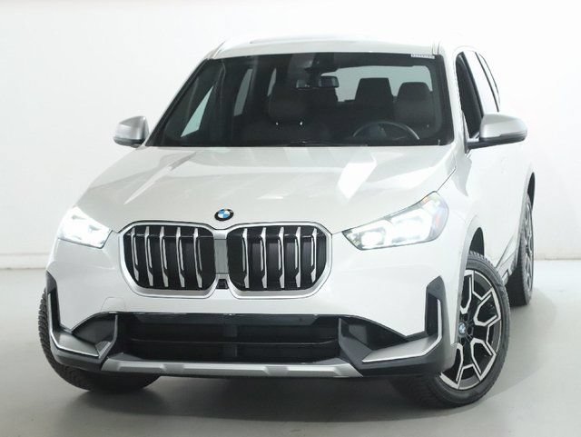 Certified 2023 BMW X1 xDrive28i w/ Premium Package AWD/4WD image 3