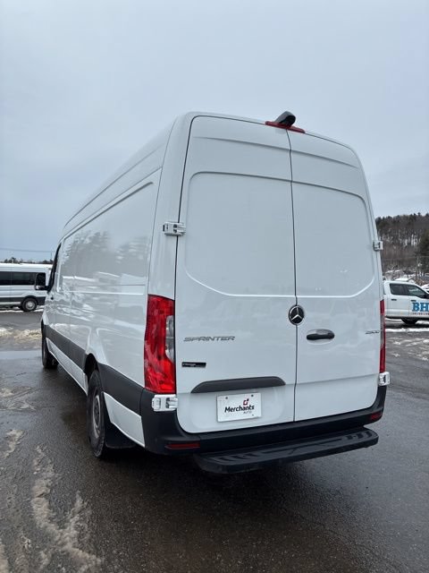 Used 2023 Mercedes-Benz Sprinter 2500 image 5