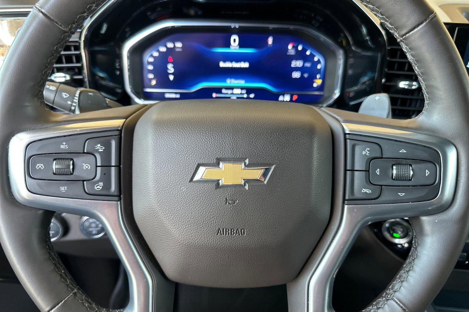 Used 2024 Chevrolet Silverado 1500 LTZ AWD/4WD image 23