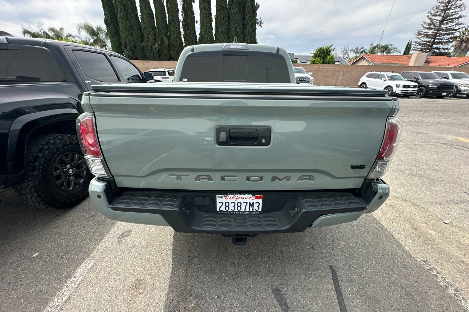 Used 2022 Toyota Tacoma TRD Off-Road w/ Technology Package image 6