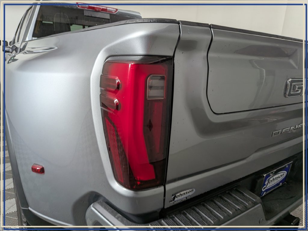 New 2026 GMC Sierra 3500 Denali Ultimate AWD/4WD image 10