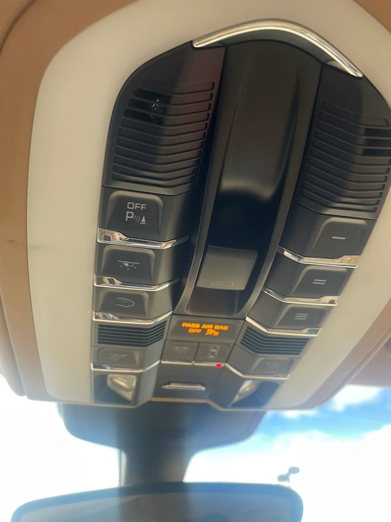 Used 2012 Porsche Panamera 4 image 13