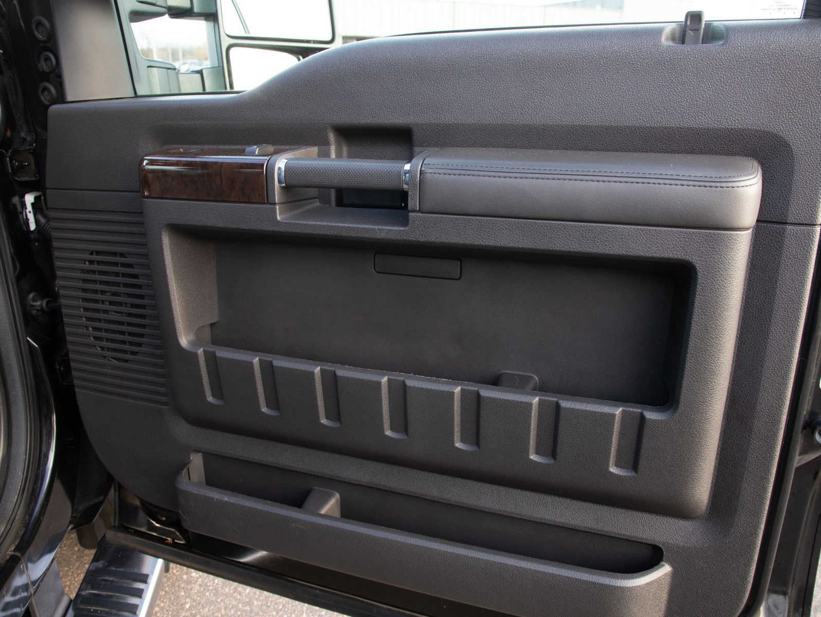 Used 2015 Ford F250 Platinum w/ Snow Plow Prep Package image 9