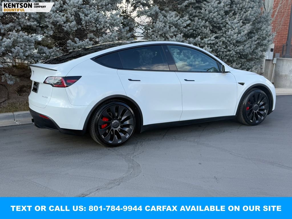Used 2022 Tesla Model Y Performance image 9