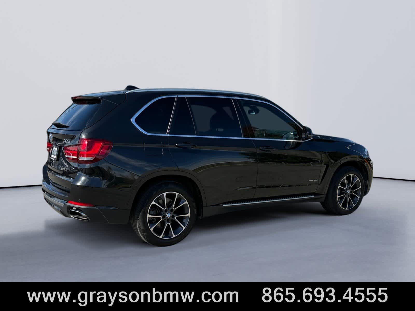 Used 2018 BMW X5 xDrive35i w/ Executive Package AWD/4WD image 3