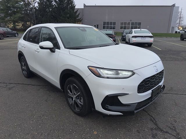 Used 2023 Honda HR-V EX-L image 3