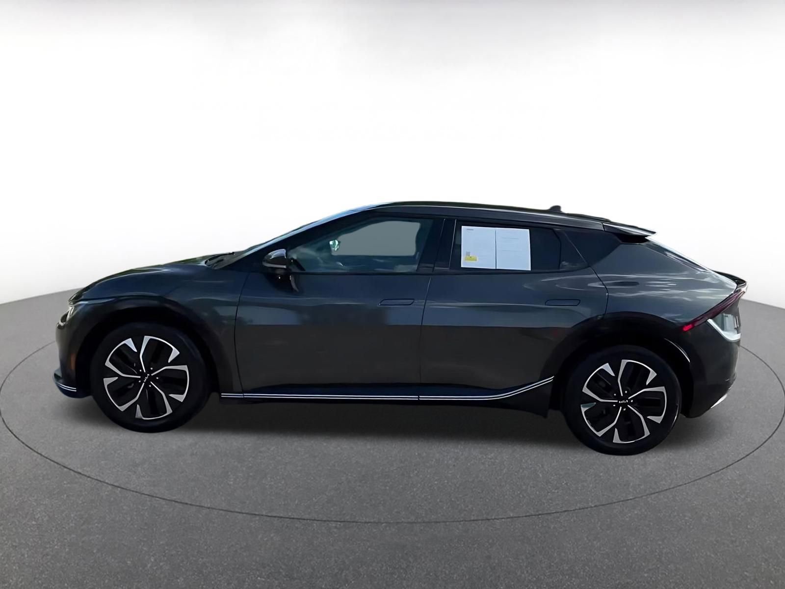 Used 2023 Kia EV6 Wind RWD image 9