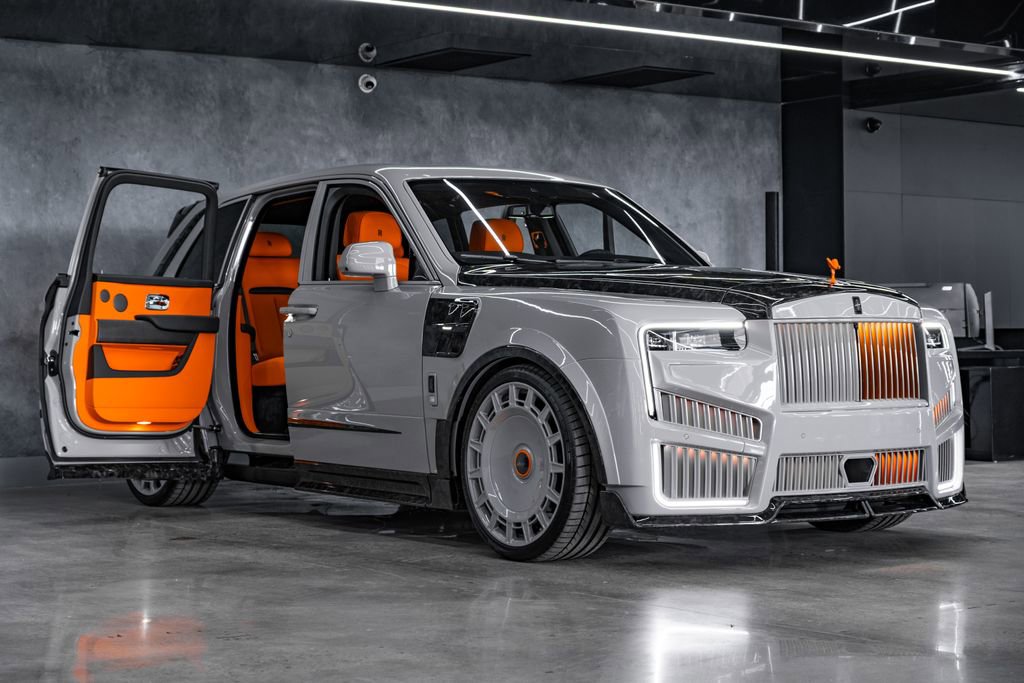 Used 2026 Rolls-Royce Cullinan AWD/4WD image 11