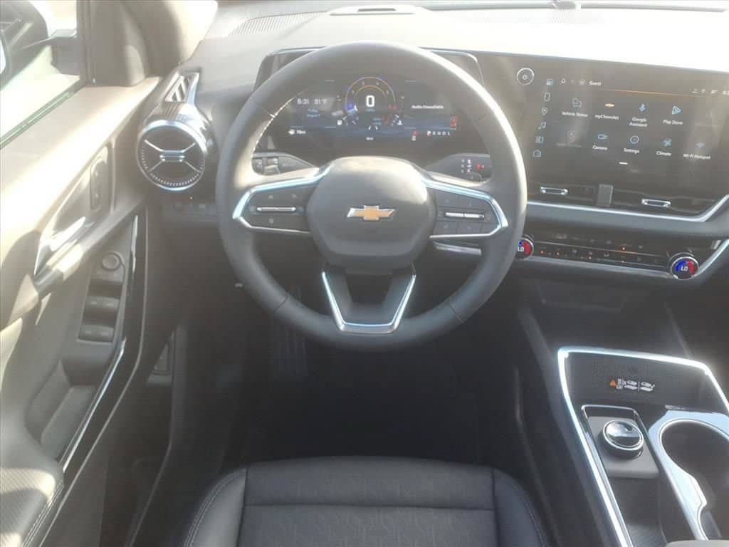 New 2027 Chevrolet Equinox LT w/ Convenience Package II FWD image 24