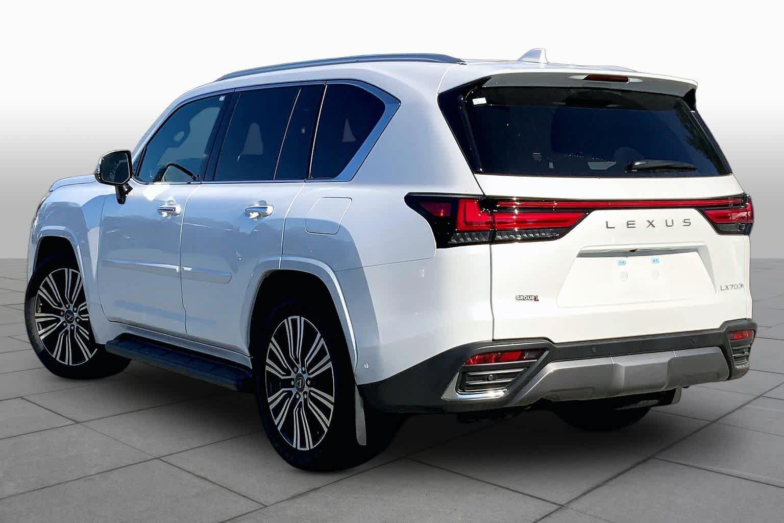 Used 2026 Lexus LX 700h Luxury w/ Accessory Package (Z1) AWD/4WD image 12