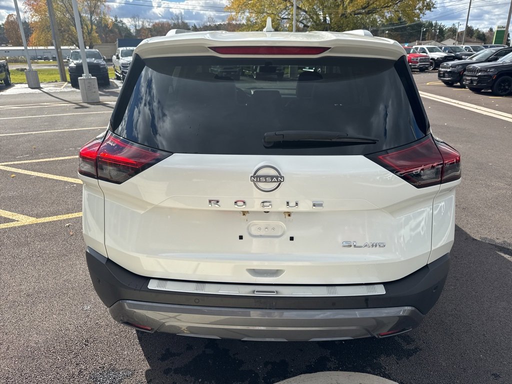 Used 2022 Nissan Rogue SL w/ SL Premium Package image 6