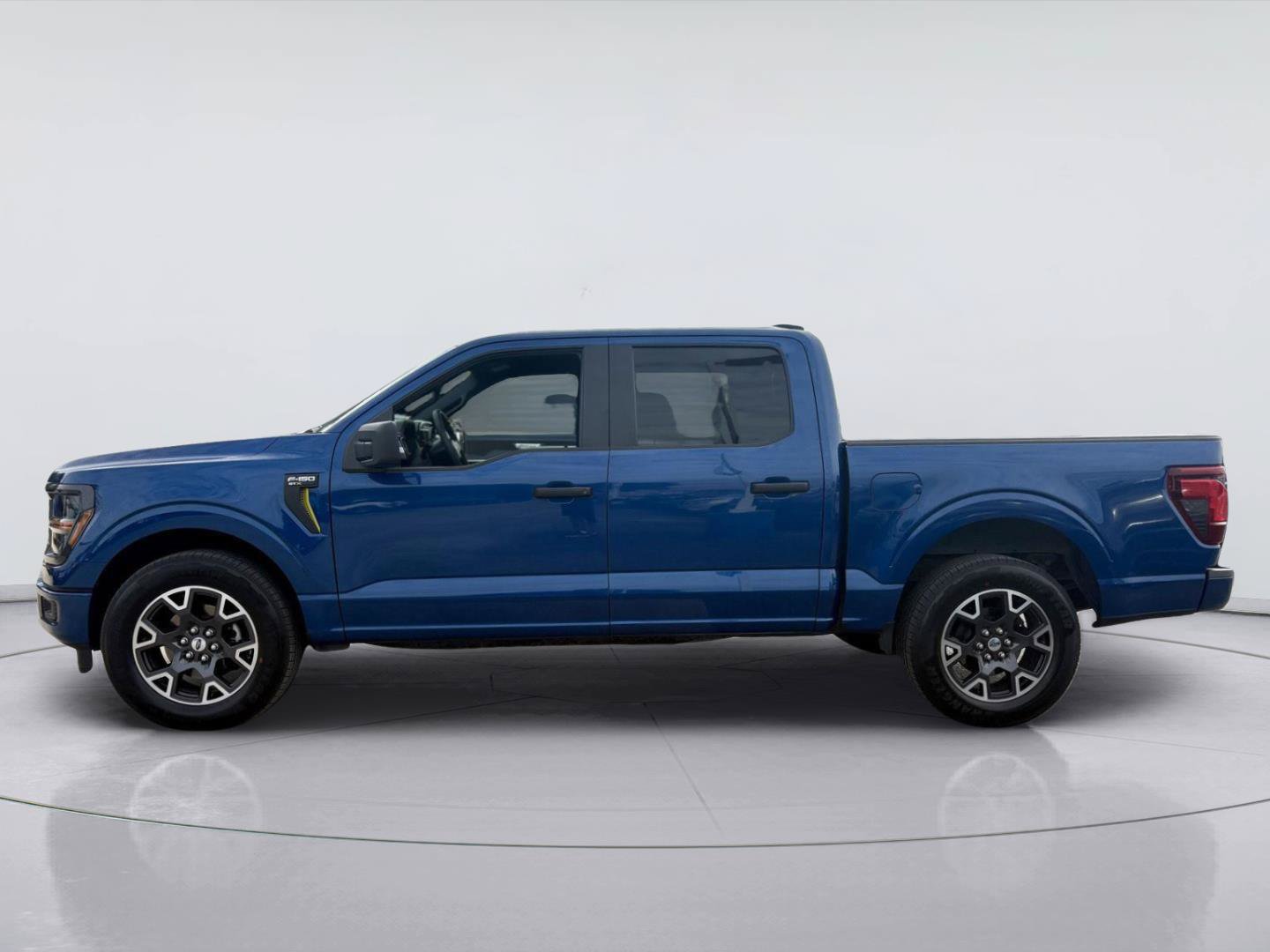 Used 2024 Ford F150 STX RWD image 4