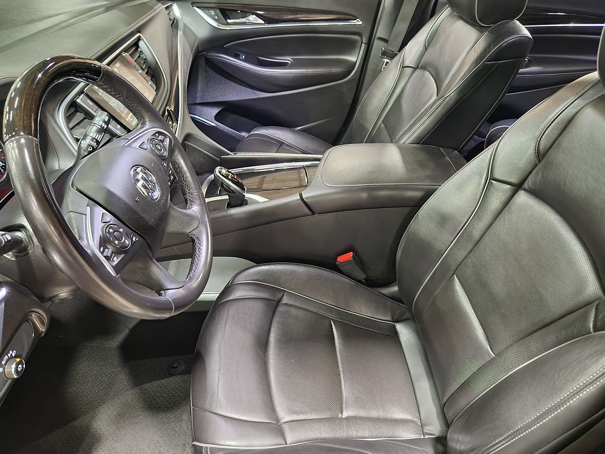 Used 2019 Buick Enclave Avenir w/ Avenir Technology Package FWD image 29