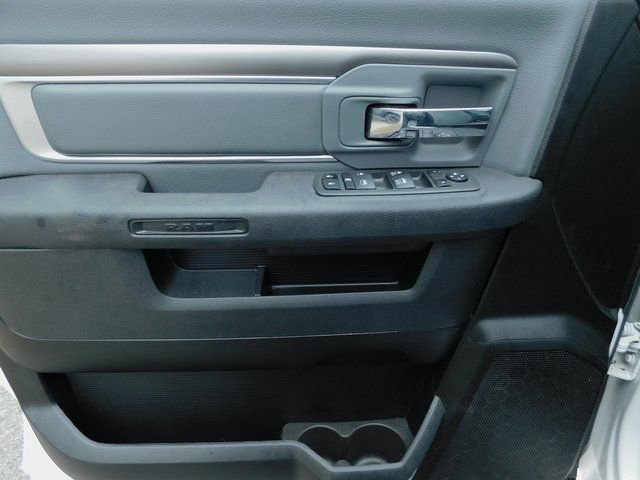 Used 2024 RAM 1500 Classic SLT image 8