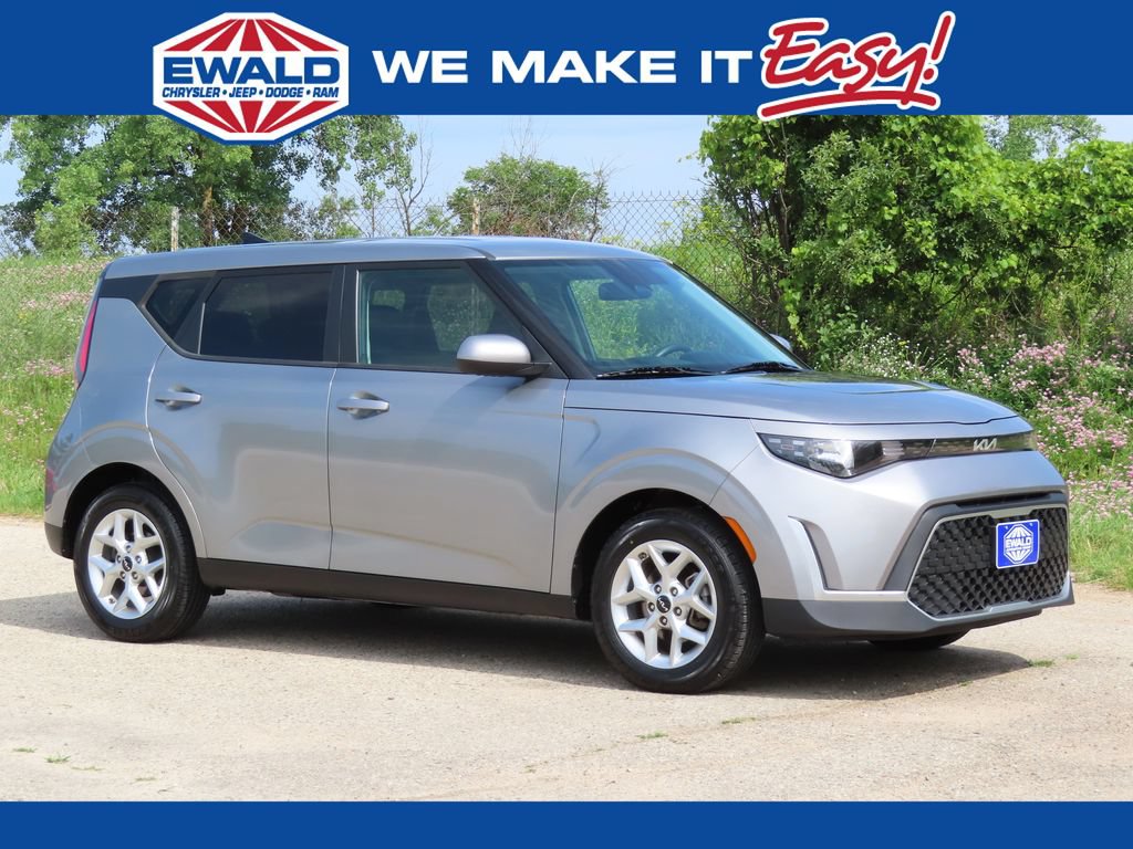 Used 2024 Kia Soul LX w/ Option Group 015
