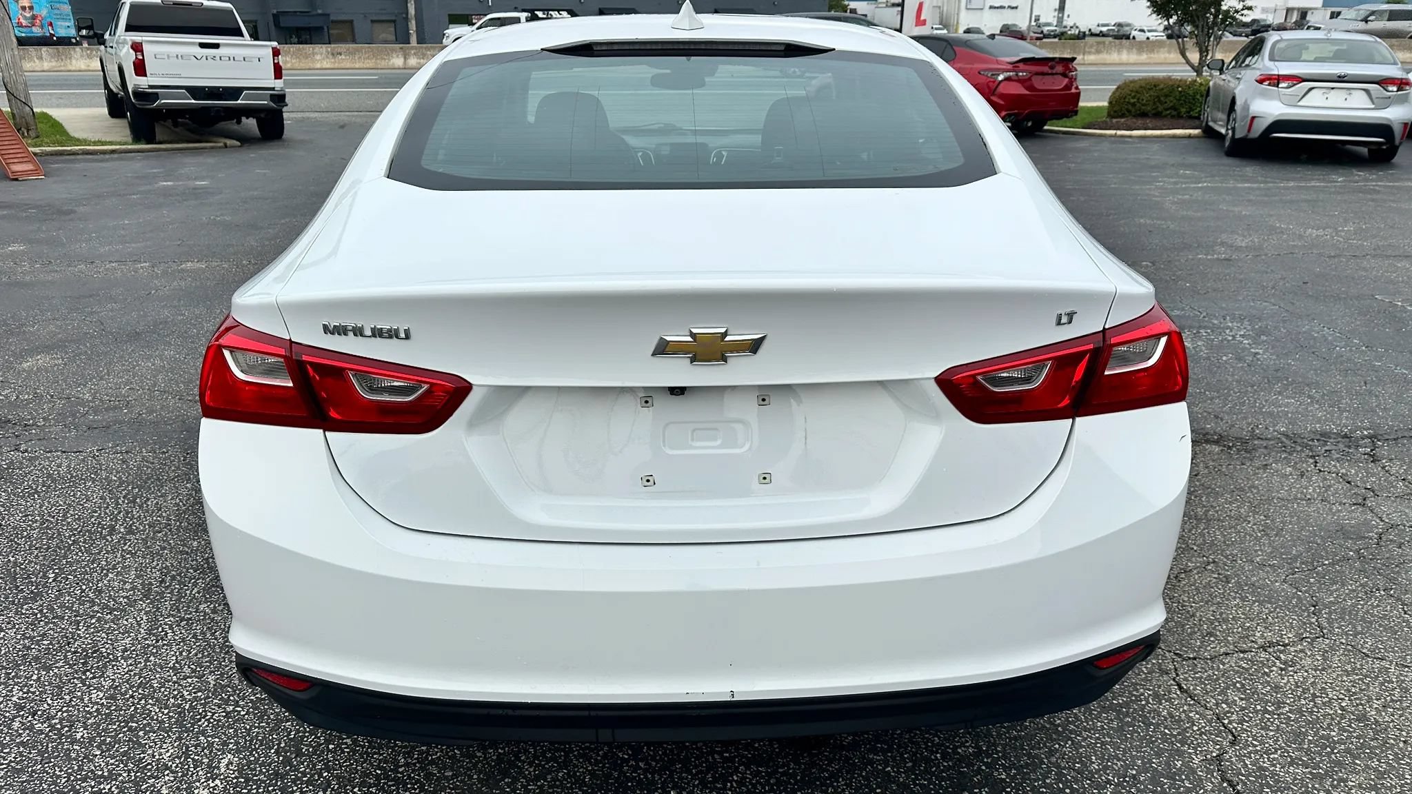 Used 2023 Chevrolet Malibu LT FWD image 7