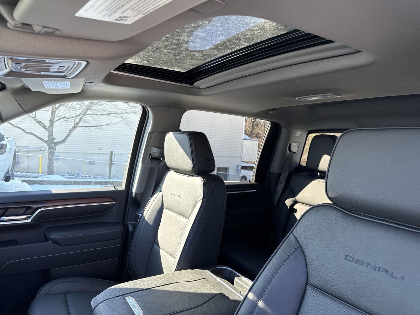 New 2026 GMC Sierra 3500 Denali w/ Denali Reserve Package image 18