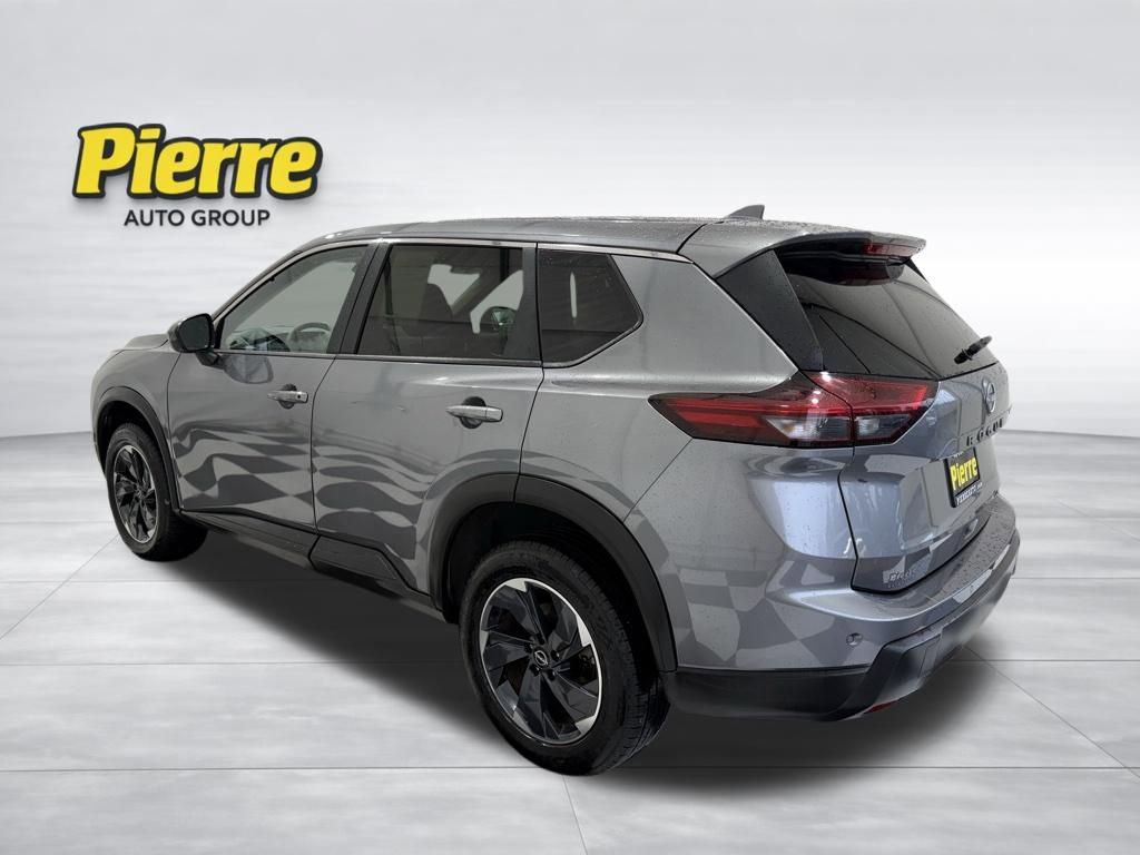 Used 2025 Nissan Rogue SV FWD video 2