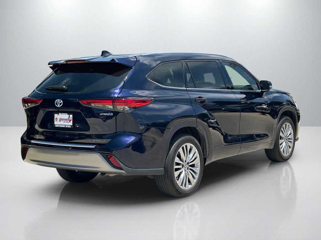 Used 2023 Toyota Highlander Platinum FWD image 5