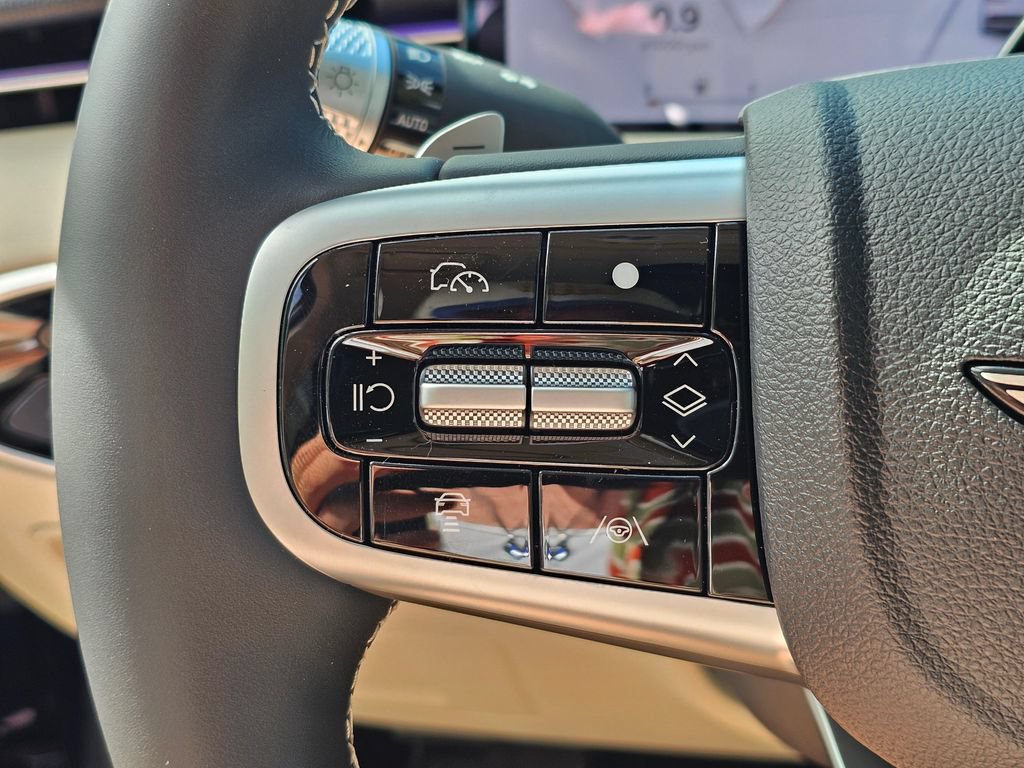 New 2026 Genesis GV70 2.5T Advanced AWD/4WD image 36