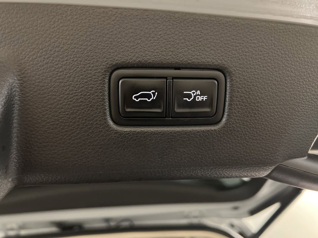 Used 2024 Kia Carnival SX image 37