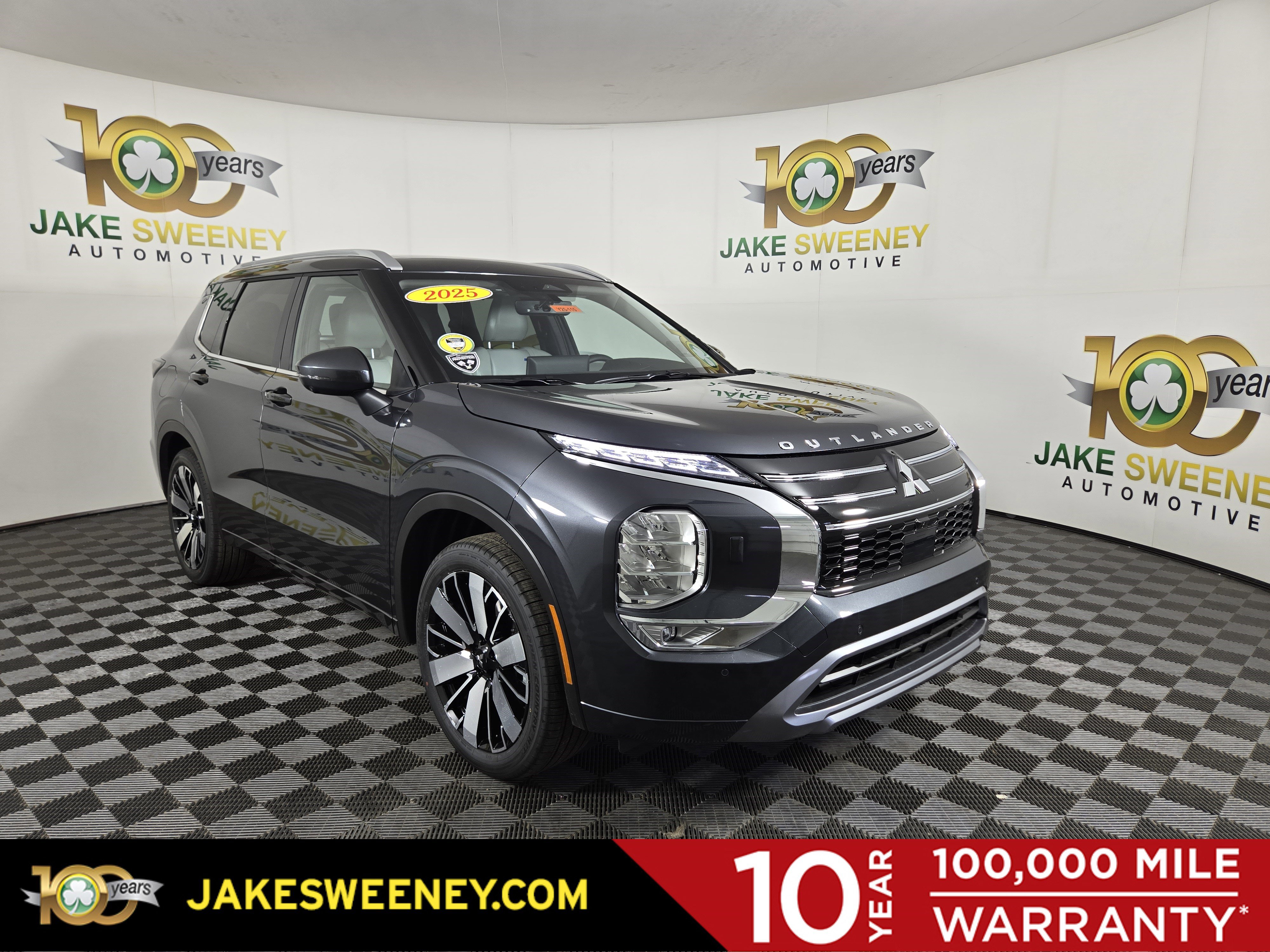 New 2025 Mitsubishi Outlander SEL image 1