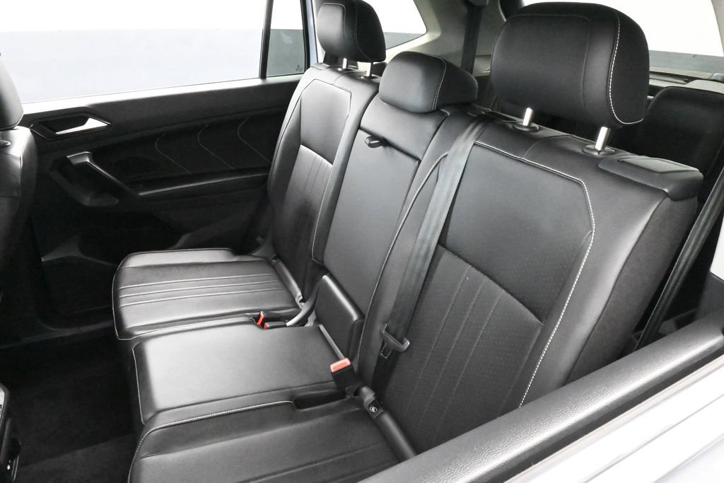 Used 2024 Volkswagen Tiguan SE FWD image 36