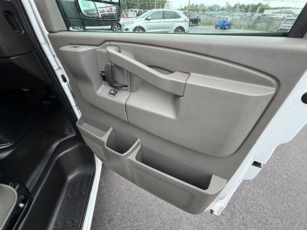 Used 2022 Chevrolet Express 2500 w/ Driver Convenience Package RWD image 23