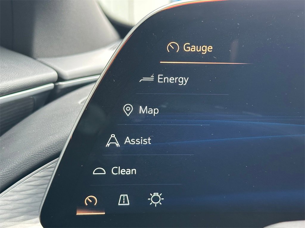 Used 2025 Cadillac Lyriq Sport image 35