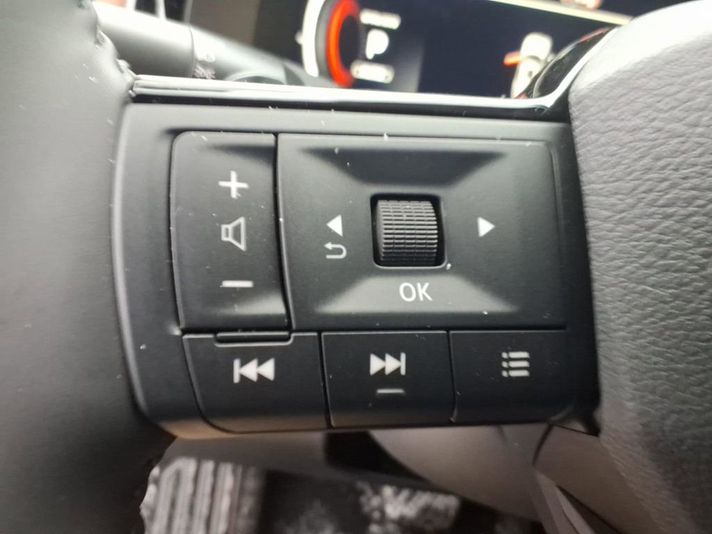 New 2026 Nissan Pathfinder Platinum image 20