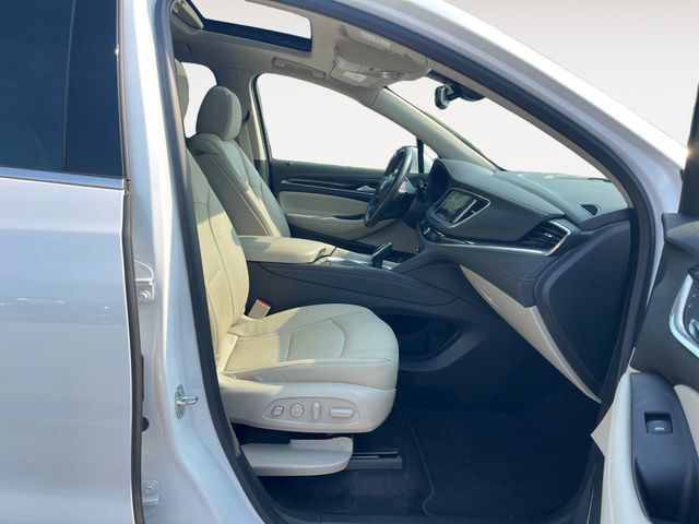 Used 2020 Buick Enclave Premium w/ Sun and Sites Package FWD image 15