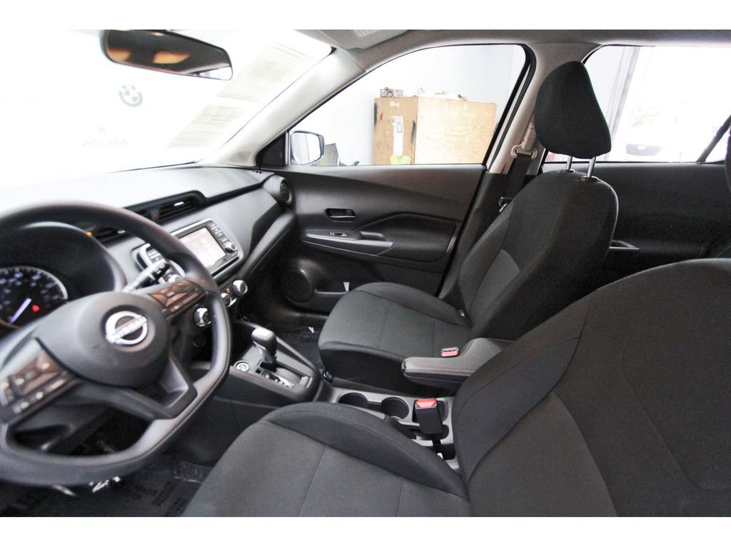 Certified 2025 Nissan Kicks Play S FWD image 12