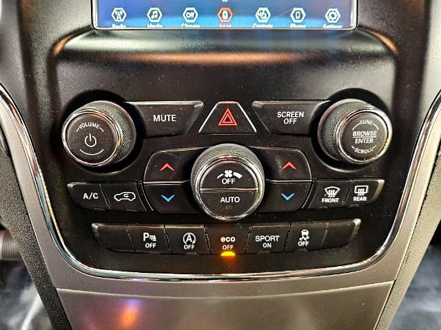 Used 2020 Jeep Grand Cherokee Laredo image 18