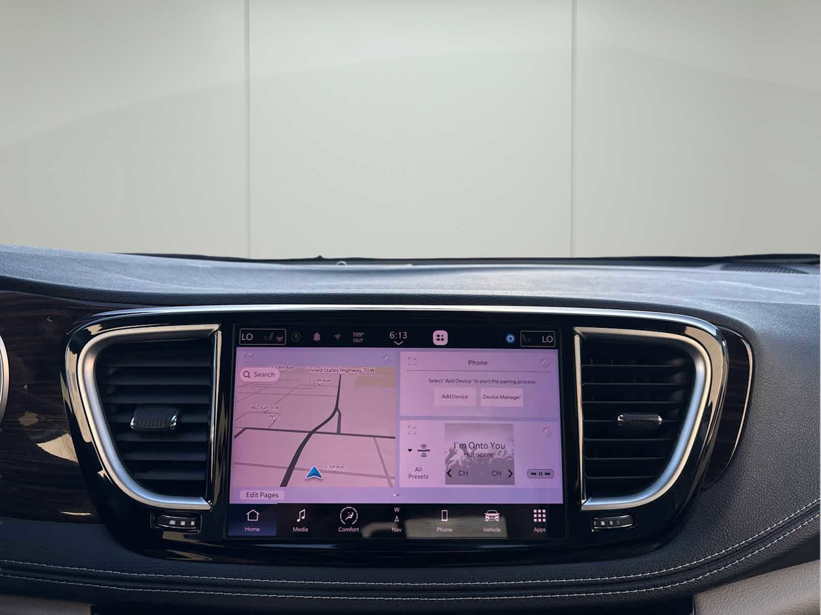 Used 2022 Chrysler Pacifica Limited FWD image 21