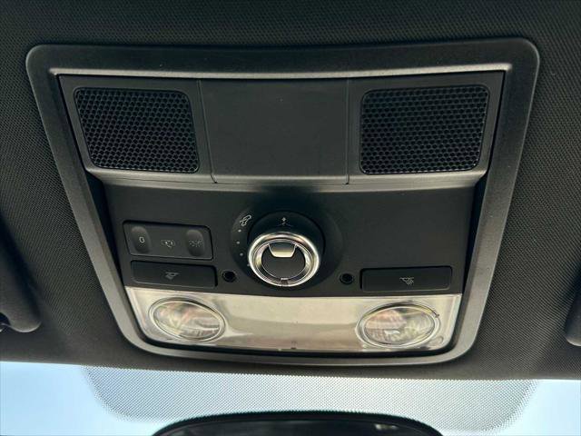 Used 2013 Volkswagen Beetle 2.5 image 27