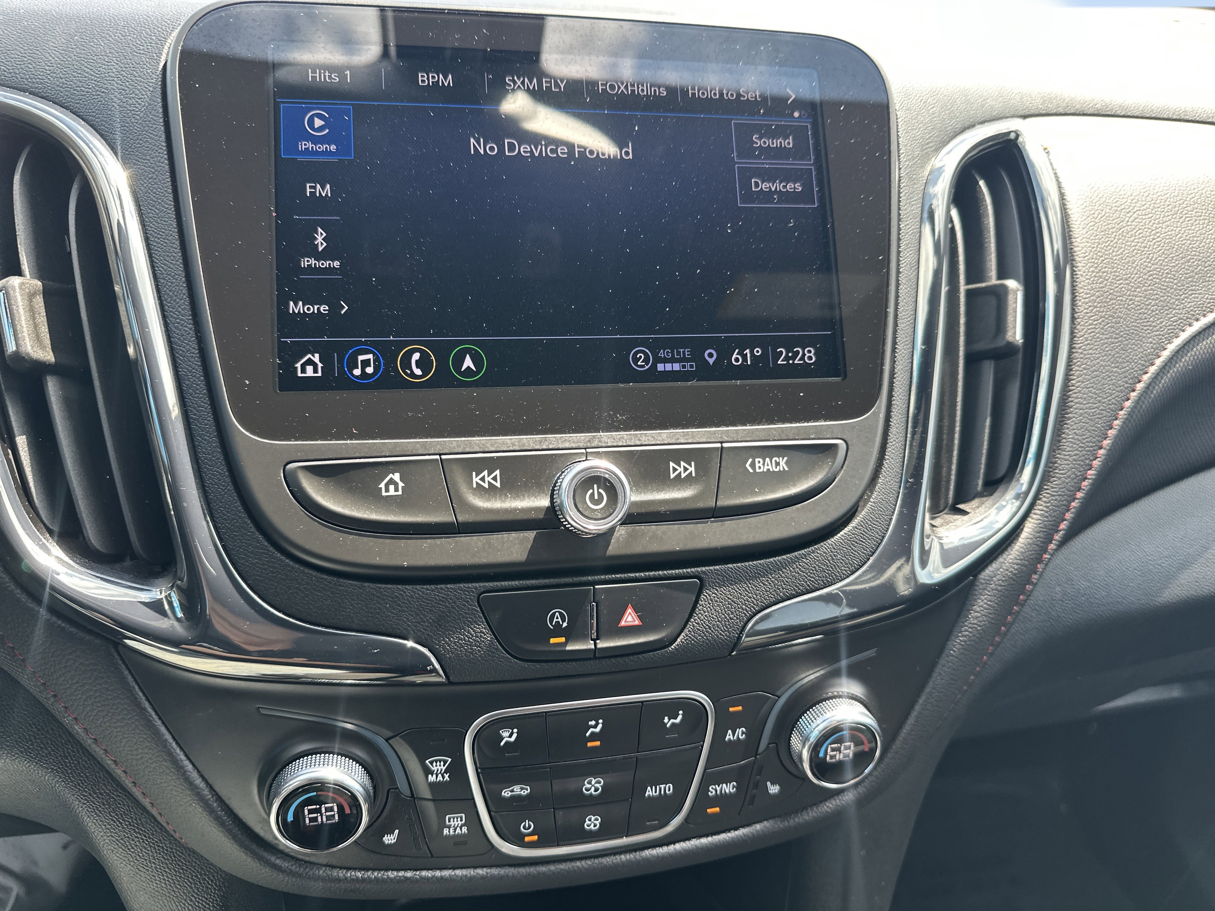 Certified 2023 Chevrolet Equinox RS w/ RS Leather Package AWD/4WD image 15