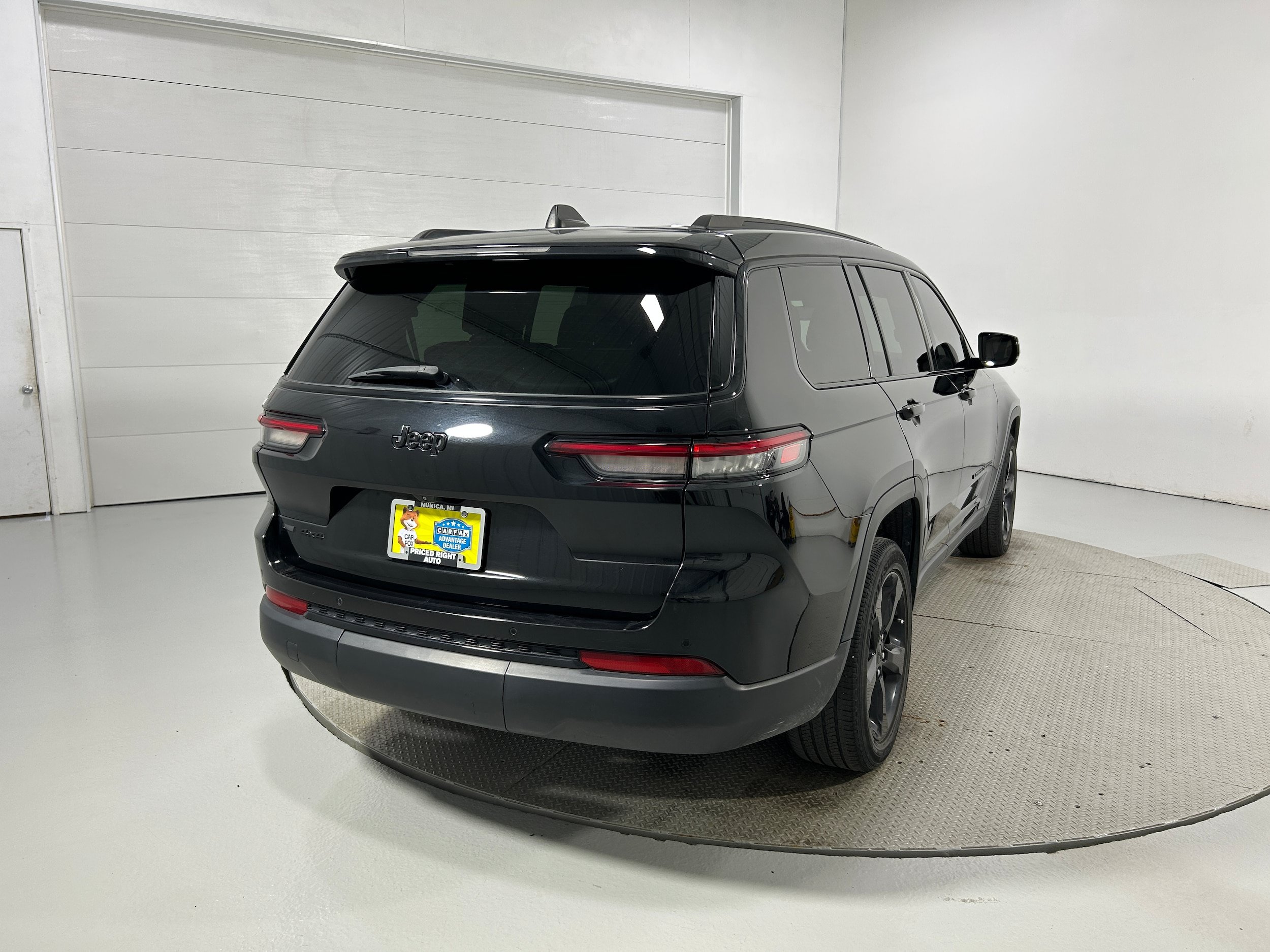 Used 2021 Jeep Grand Cherokee L Laredo AWD/4WD image 39