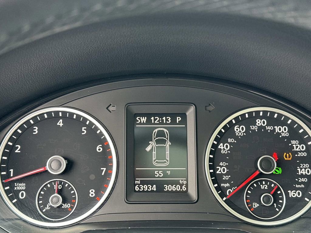 Used 2016 Volkswagen Tiguan SE image 22