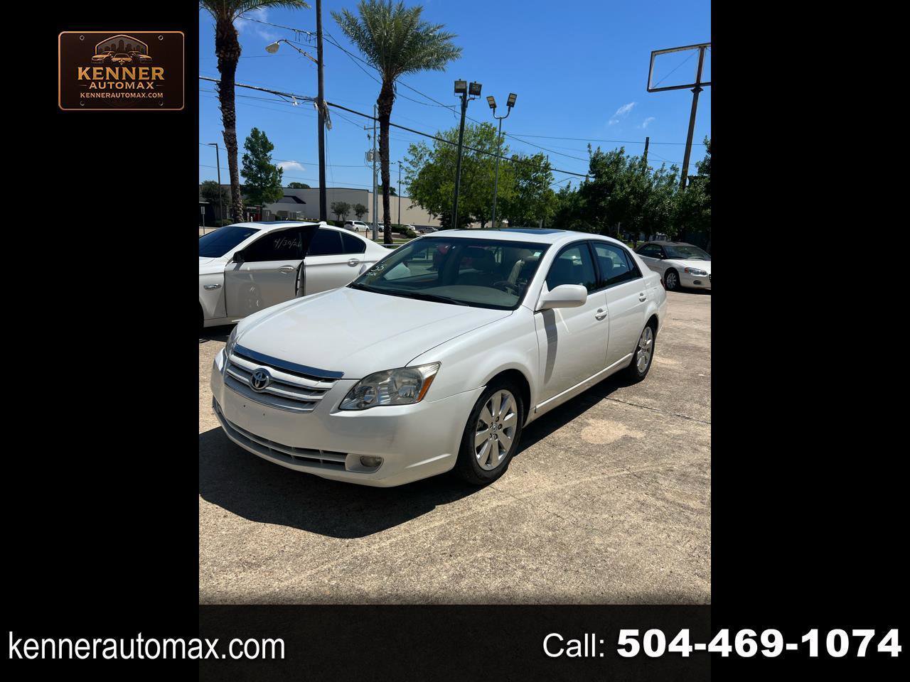 Used 2005 Toyota Avalon XL FWD image 1
