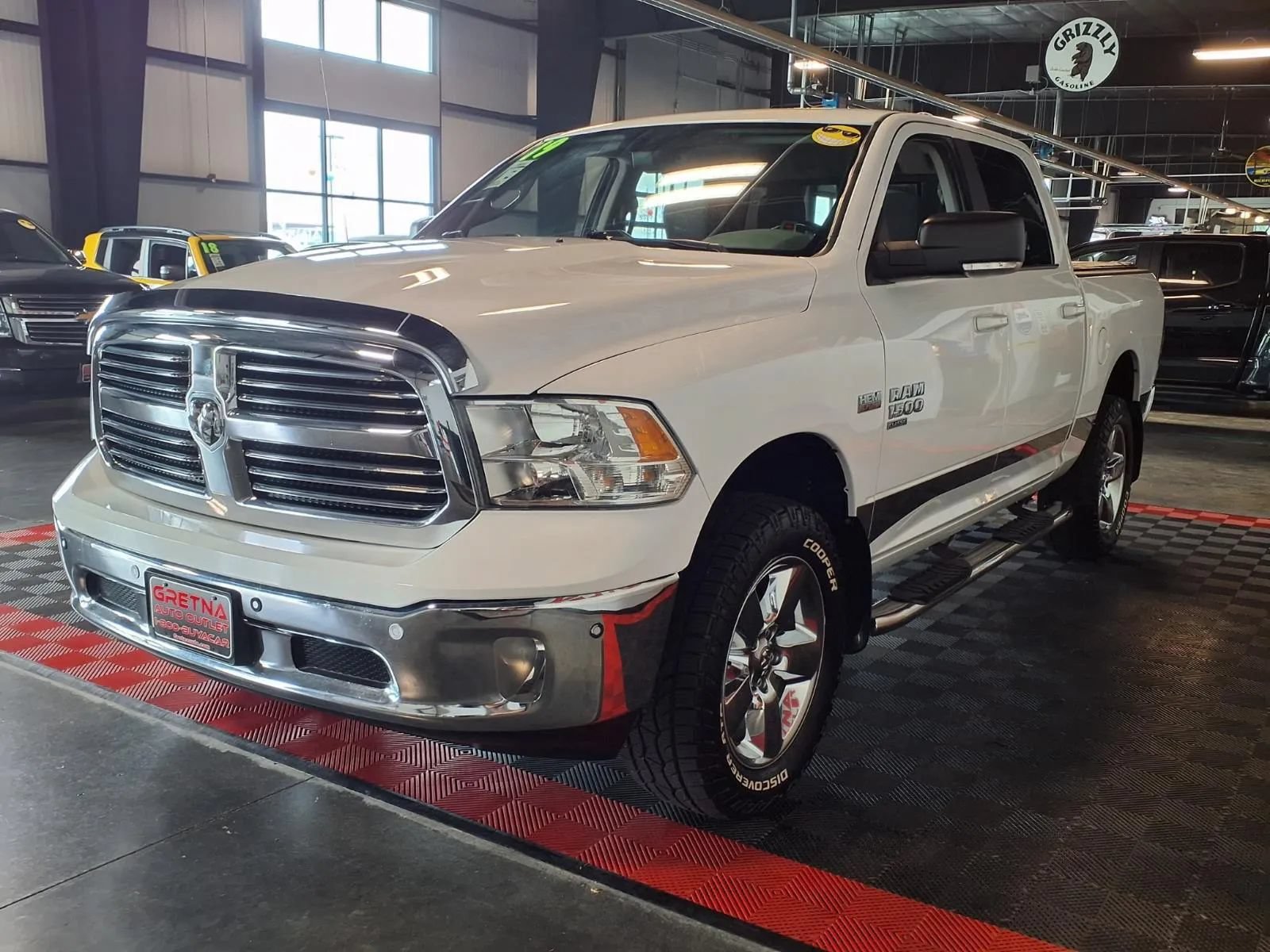 Used 2019 RAM 1500 Big Horn AWD/4WD image 4
