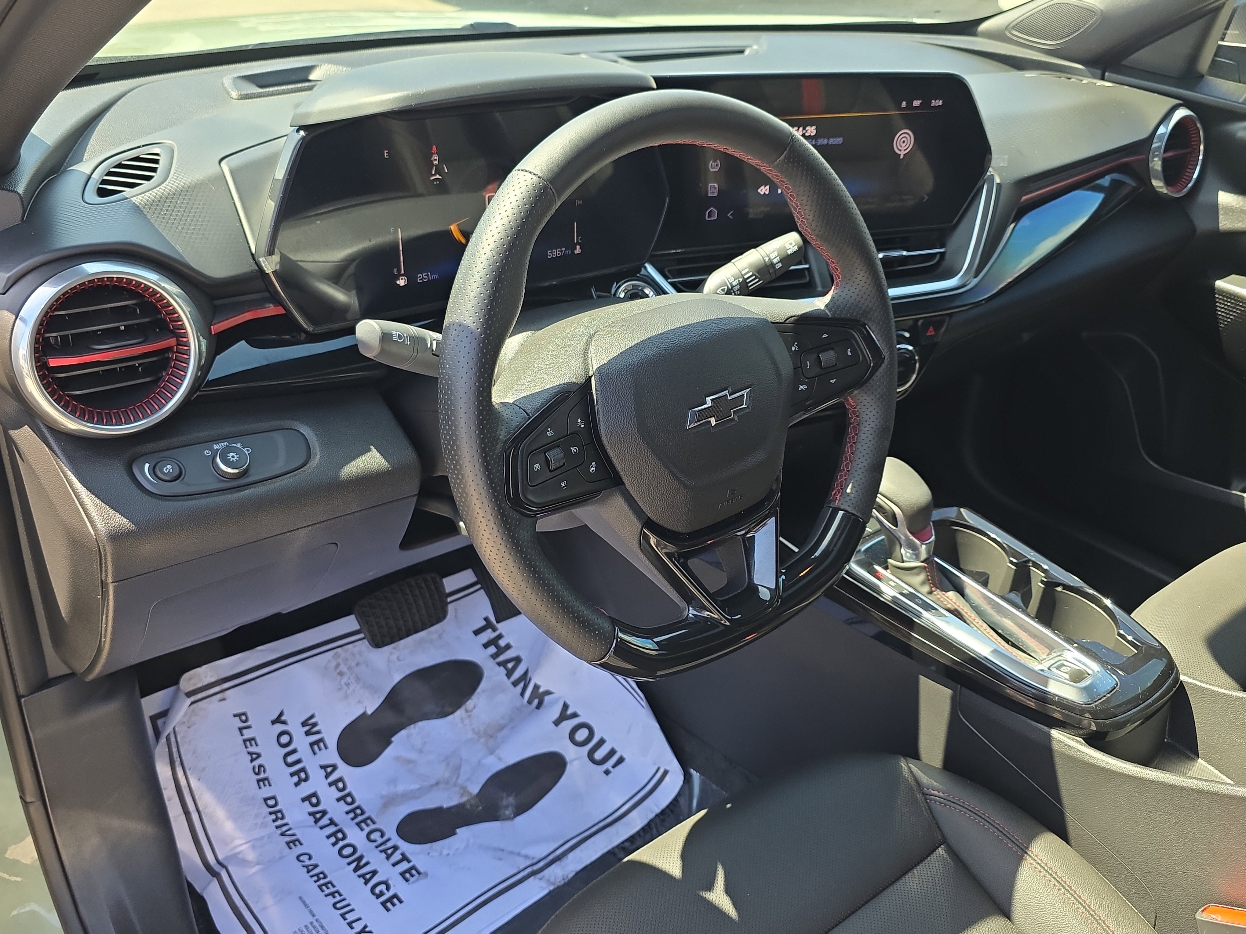 Used 2024 Chevrolet Trax RS w/ Sunroof Package image 26