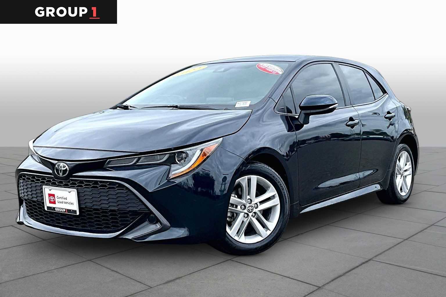 Certified 2022 Toyota Corolla SE w/ SE Preferred Package FWD image 1