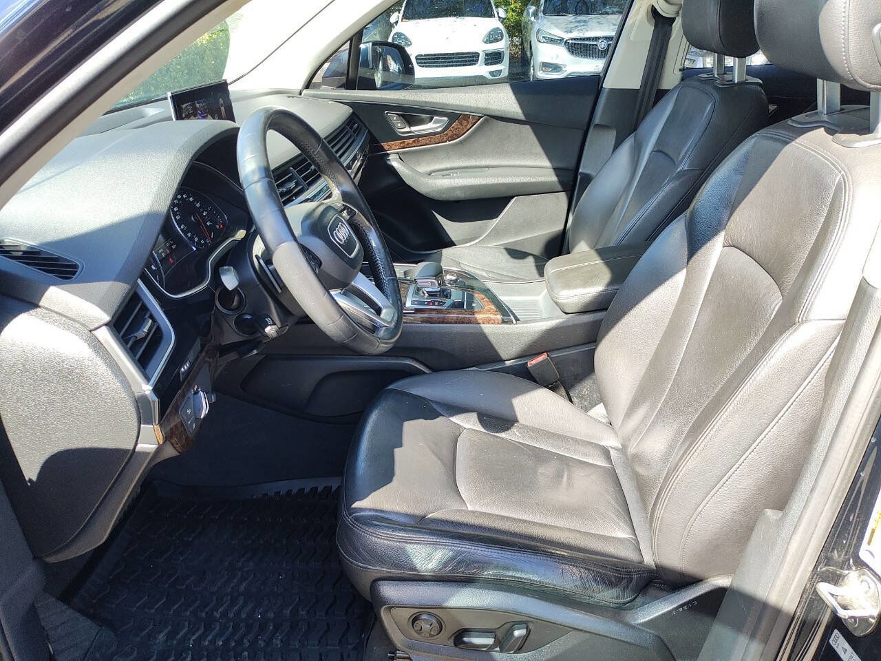 Used 2017 Audi Q7 3.0T Premium image 28