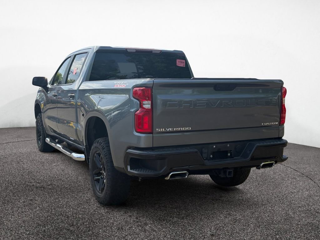 Used 2021 Chevrolet Silverado 1500 Custom Trail Boss AWD/4WD image 3