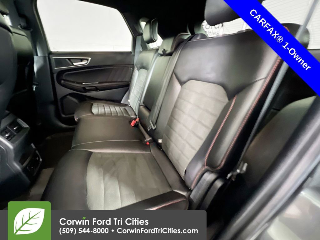 Used 2020 Ford Edge ST-Line w/ Cold Weather Package image 30