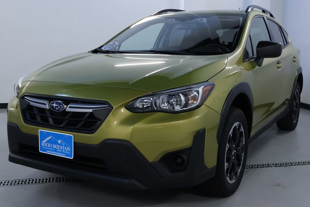 Used 2023 Subaru Crosstrek 2.0i image 3