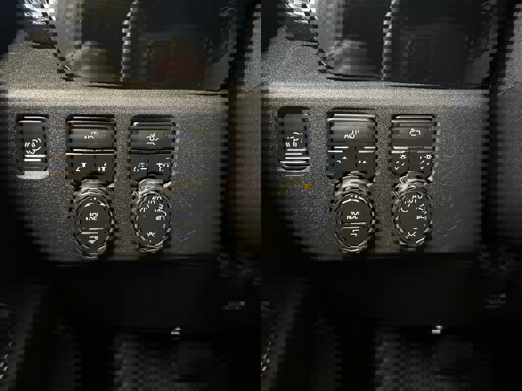 Certified 2023 Chevrolet Silverado 1500 LT image 10