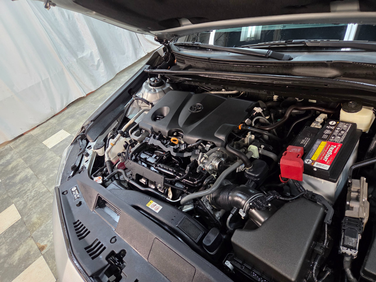 Used 2021 Toyota Camry LE image 7