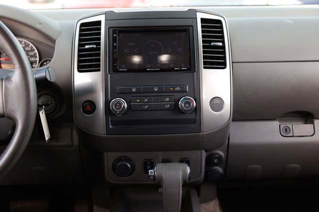 Used 2012 Nissan Frontier SL image 37