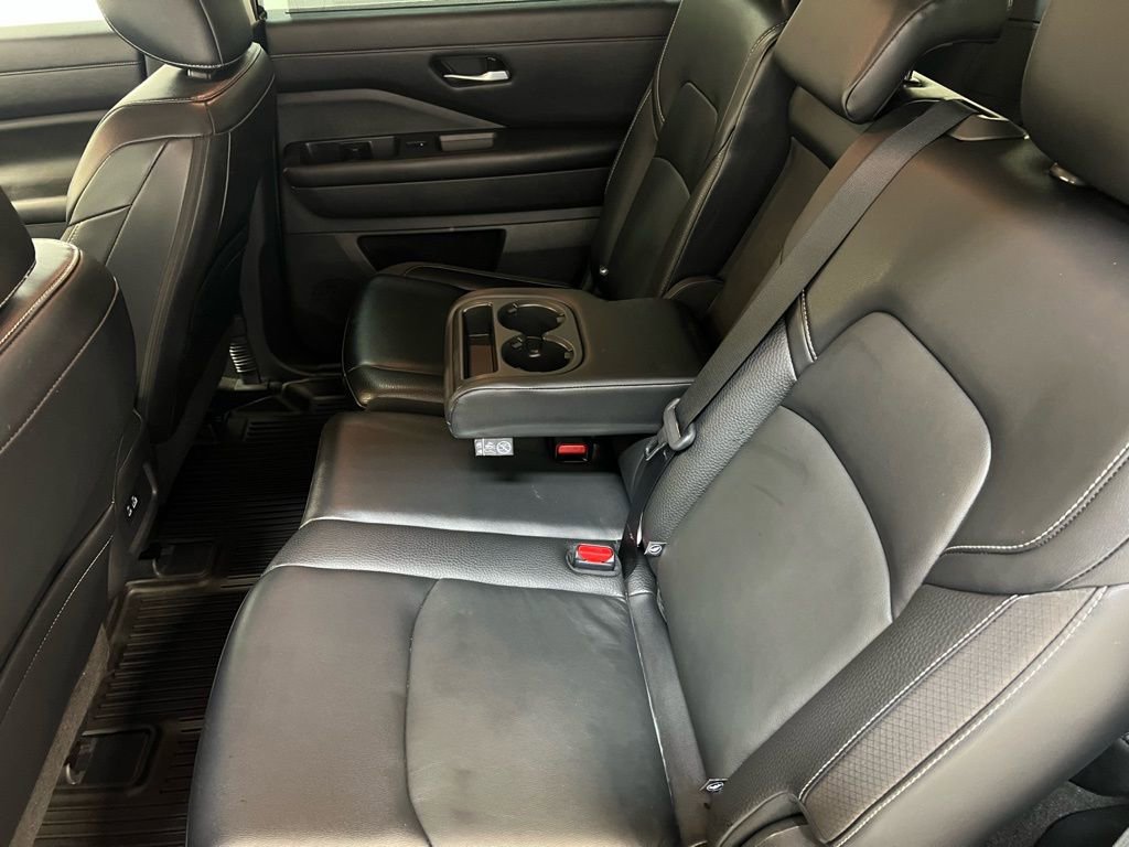 Used 2023 Nissan Pathfinder SL image 29